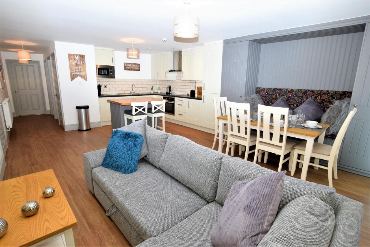 Oakfield Place - Your *