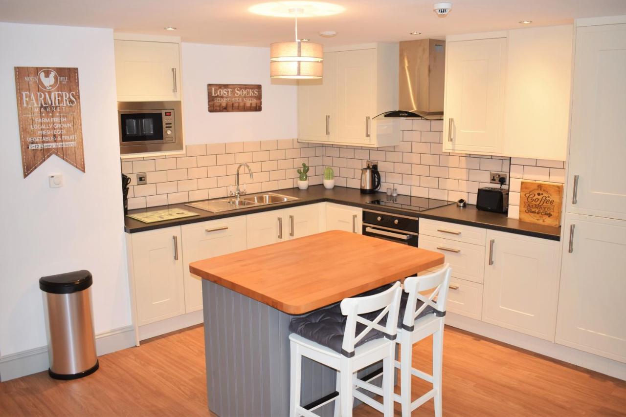 Apartment Oakfield Place - Your *