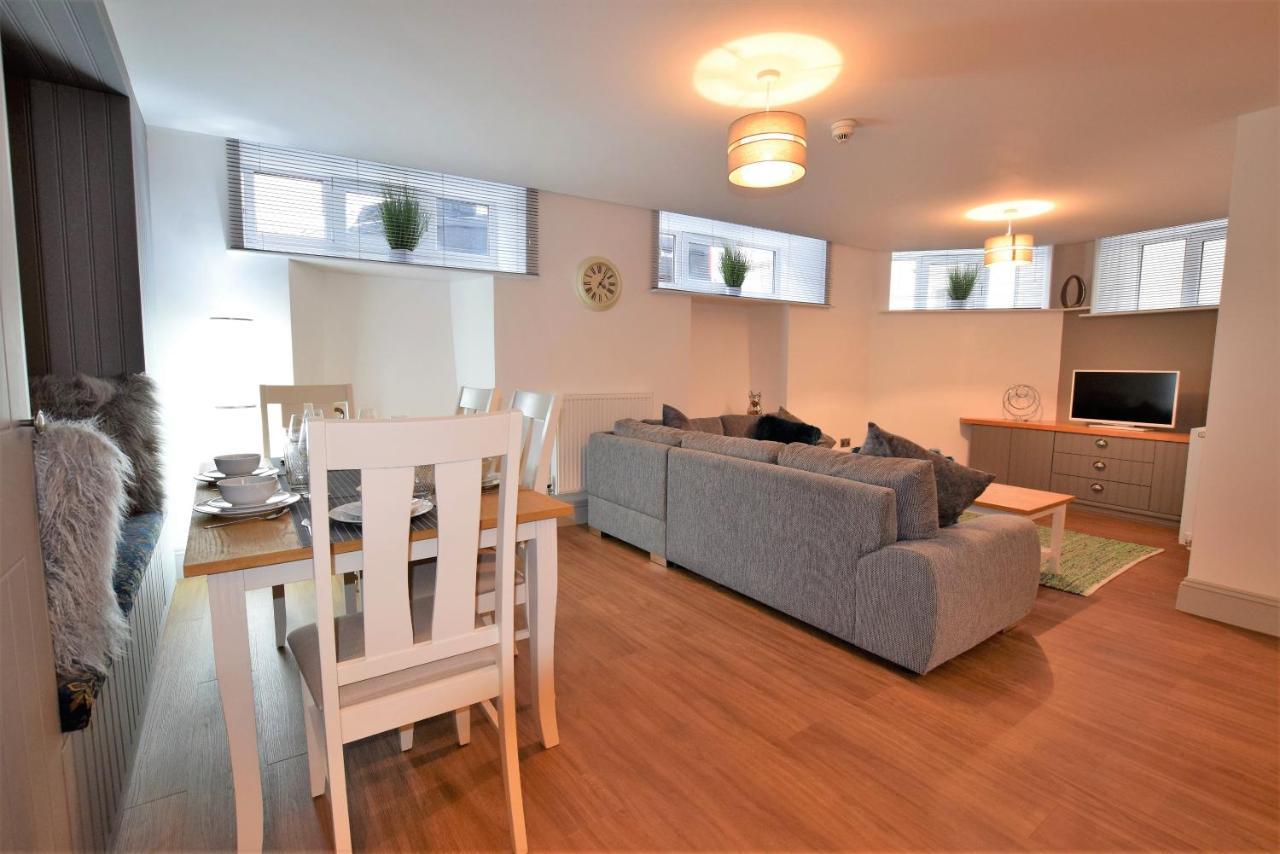 Oakfield Place - Your * Bristol
