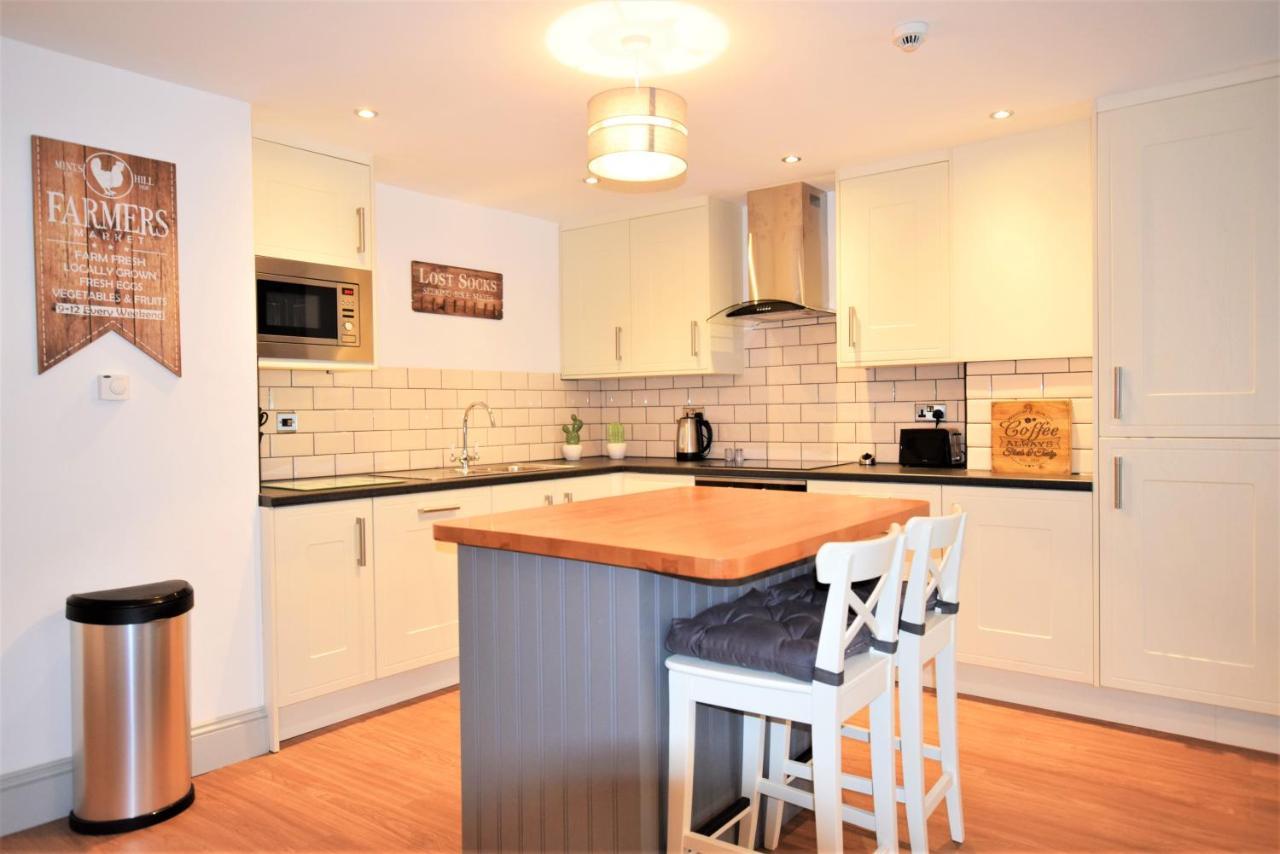 Oakfield Place - Your Apartment *